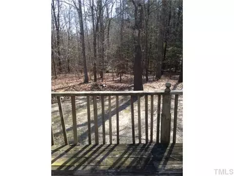141 Memory Ln, Benson, NC 27504 photo 4