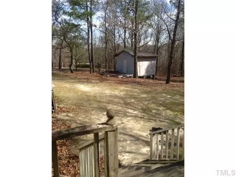141 Memory Ln, Benson, NC 27504 photo 5