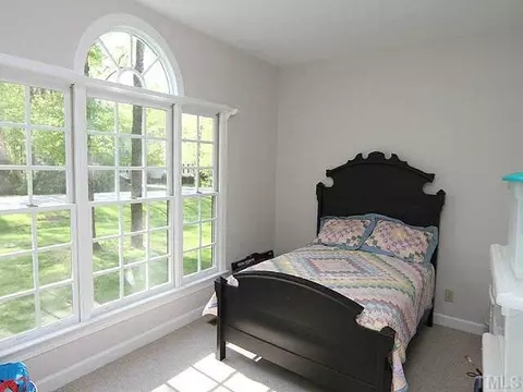 5011 Stephens Ln, Durham, NC 27712 photo 9