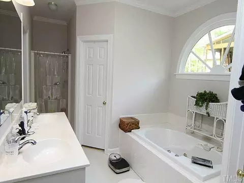 5011 Stephens Ln, Durham, NC 27712 photo 8