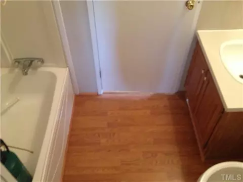 606 Huff Rd, Roxboro, NC 27574 photo 8