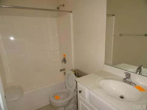 42 Ascott Cir, Smithfield, NC 27577 photo 9