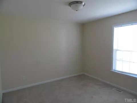 42 Ascott Cir, Smithfield, NC 27577 photo 10