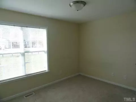 42 Ascott Cir, Smithfield, NC 27577 photo 8