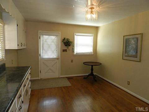 706 Queens Ave, Dunn, NC 28334 photo 8