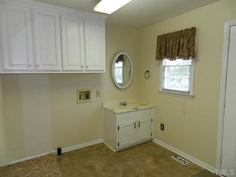 706 Queens Ave, Dunn, NC 28334 photo 10