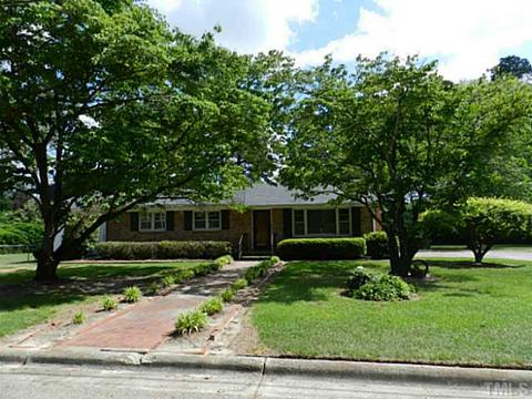 706 Queens Ave, Dunn, NC 28334 photo 2