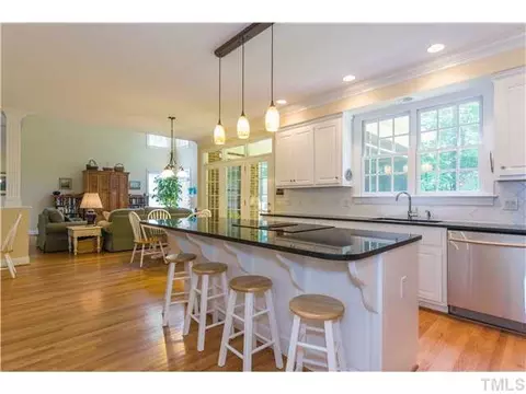 15 Pine Top Pl, Durham, NC 27705 photo 3