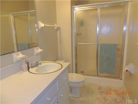 601 Clarion Dr, Durham, NC 27705 photo 7