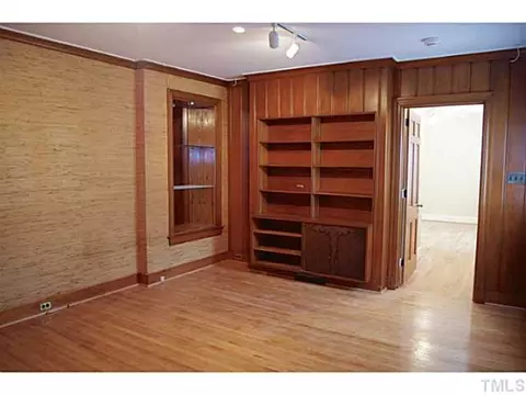 1517 Edgevale Rd, Durham, NC 27701 photo 9