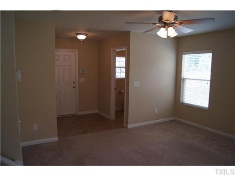 622 Chalcedony Ct, Durham, NC 27703 photo 3