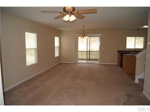 622 Chalcedony Ct, Durham, NC 27703 photo 4