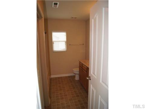 622 Chalcedony Ct, Durham, NC 27703 photo 17