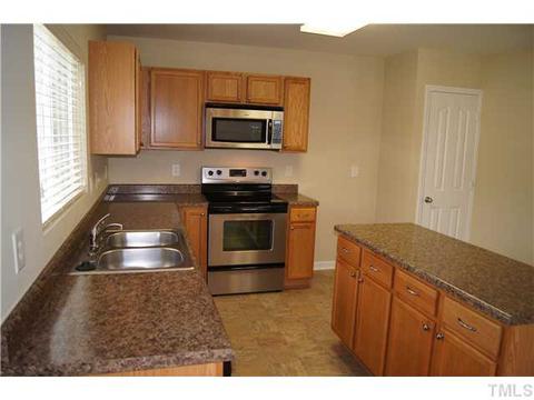 622 Chalcedony Ct, Durham, NC 27703 photo 6