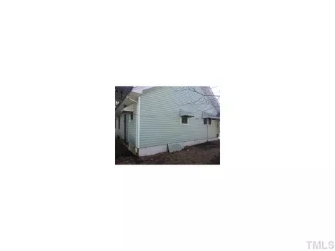 306 S 15th St, Erwin, NC 28339 photo 2