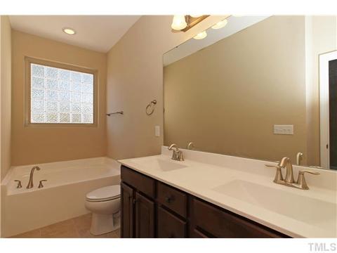 405 Avett Dr, Durham, NC 27703 photo 15