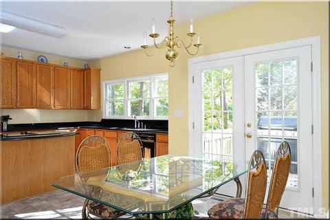 200 Covington Square Dr, Cary, NC 27513 photo 12