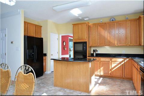200 Covington Square Dr, Cary, NC 27513 photo 10