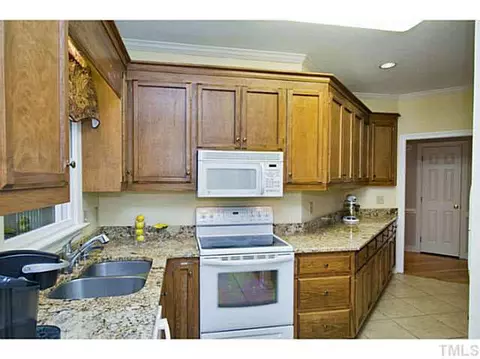 1009 Beringer Pl, Apex, NC 27502 photo 8