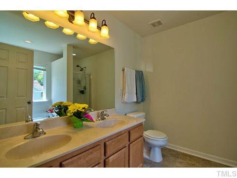 108 Oakchest Ct, Durham, NC 27703 photo 11