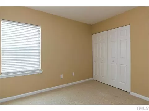 2006 Raj Dr, Durham, NC 27703 photo 17