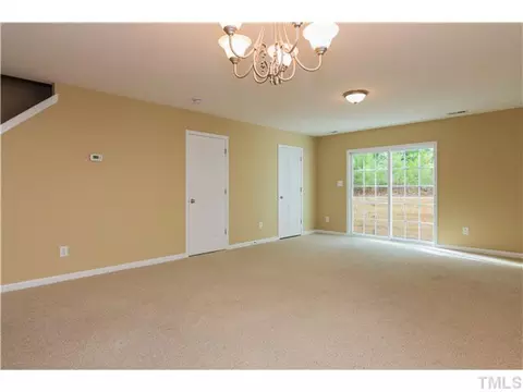 2006 Raj Dr, Durham, NC 27703 photo 6