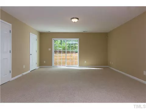 2006 Raj Dr, Durham, NC 27703 photo 2