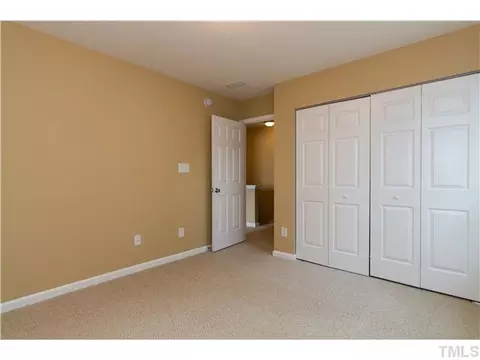 2006 Raj Dr, Durham, NC 27703 photo 16