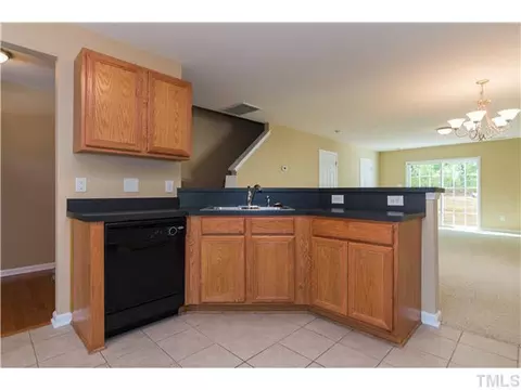 2006 Raj Dr, Durham, NC 27703 photo 11