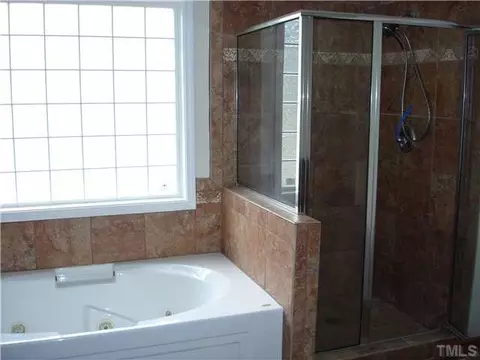 110 Few Cir, Durham, NC 27705 photo 8