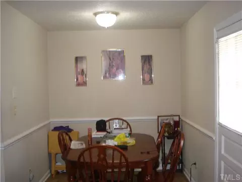 102 Beale St, Dunn, NC 28334 photo 4