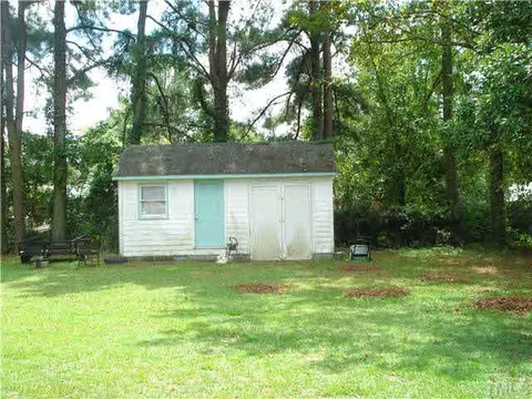 102 Beale St, Dunn, NC 28334 photo 10