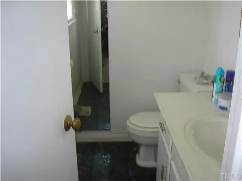 102 Beale St, Dunn, NC 28334 photo 9