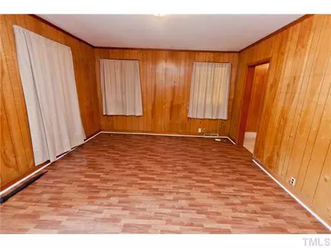 216 N Maple St, Durham, NC 27703 photo 2
