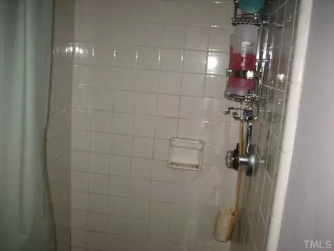 121 Assembly Ct, Cary, NC 27511 photo 8