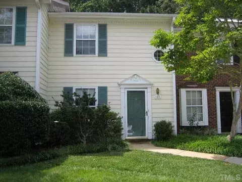 121 Assembly Ct, Cary, NC 27511 photo 2