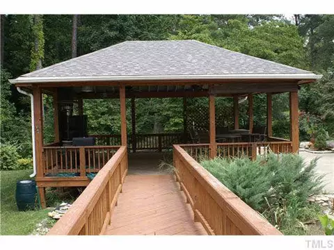 404 Fairview Rd, Apex, NC 27502 photo 2