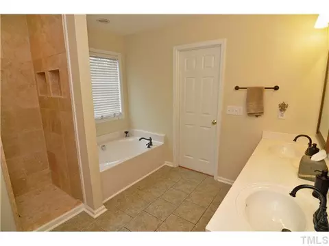 305 Whitney Ln, Durham, NC 27713 photo 14