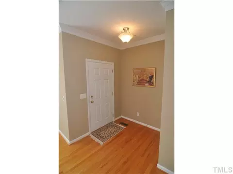 305 Whitney Ln, Durham, NC 27713 photo 2