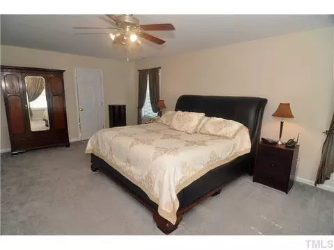 305 Whitney Ln, Durham, NC 27713 photo 11