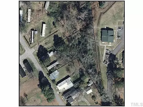 202 E Third St, Kenly, NC 27542 photo 2