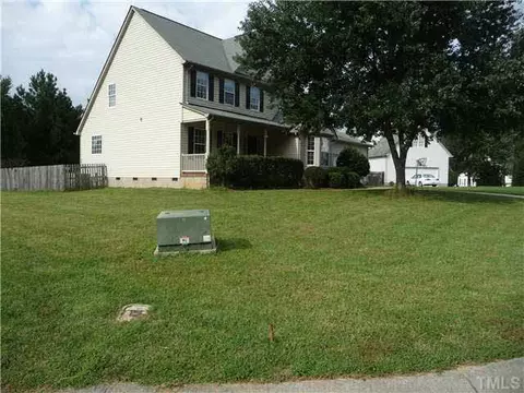 118 Queen Ferry Ct, Durham, NC 27712 photo 4