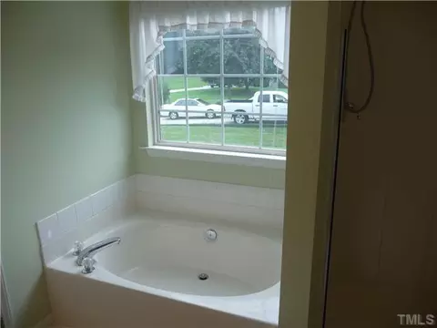 118 Queen Ferry Ct, Durham, NC 27712 photo 21