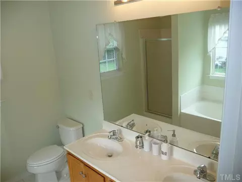 118 Queen Ferry Ct, Durham, NC 27712 photo 20