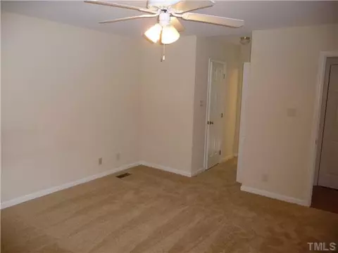 118 Queen Ferry Ct, Durham, NC 27712 photo 17