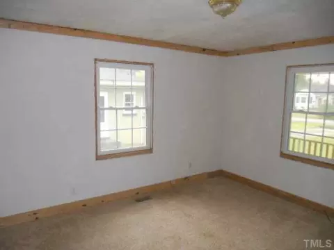 216 Currie St, Wallace, NC 28466 photo 7