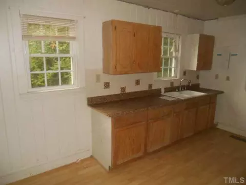 216 Currie St, Wallace, NC 28466 photo 5