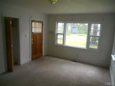 216 Currie St, Wallace, NC 28466 photo 4