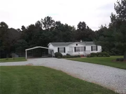 250 Everett Ave, Roxboro, NC 27574 photo 2