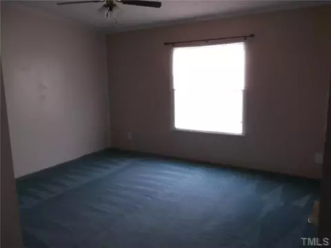 250 Everett Ave, Roxboro, NC 27574 photo 6